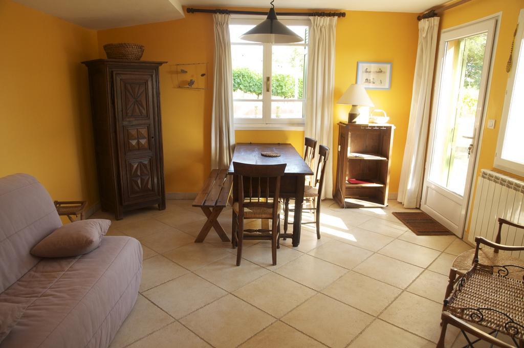 Gîte de Bacalan Mormoiron Habitación foto