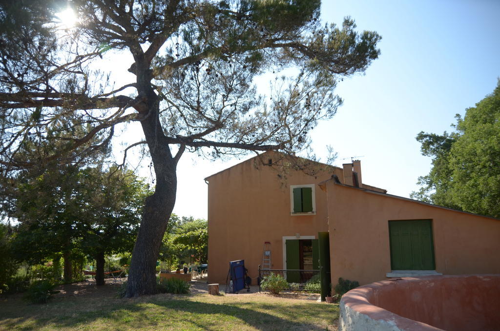 Gîte de Bacalan Mormoiron Habitación foto